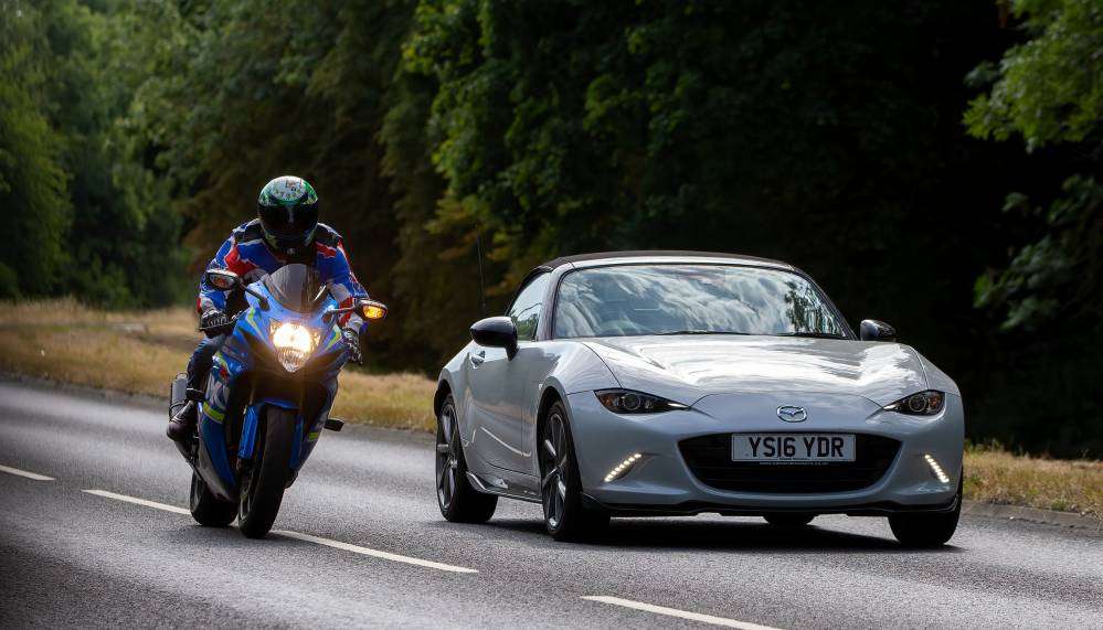 voiture moto vélo mobilité